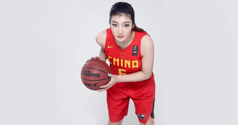 中国女篮十大美女(颜值最高的十大篮球女神排行榜)插图2