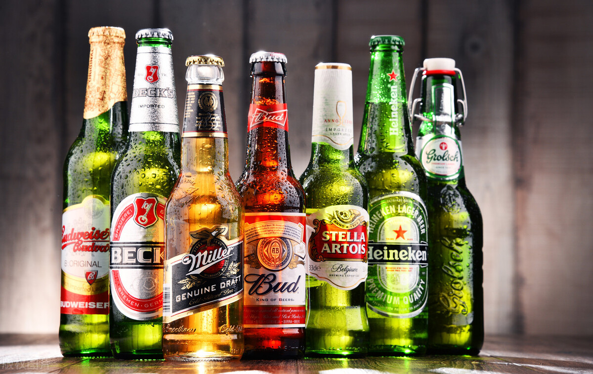 啤酒品牌排行榜前十名，世界最好喝的十大顶级啤酒品牌(附2023年最新排行榜前十名单)