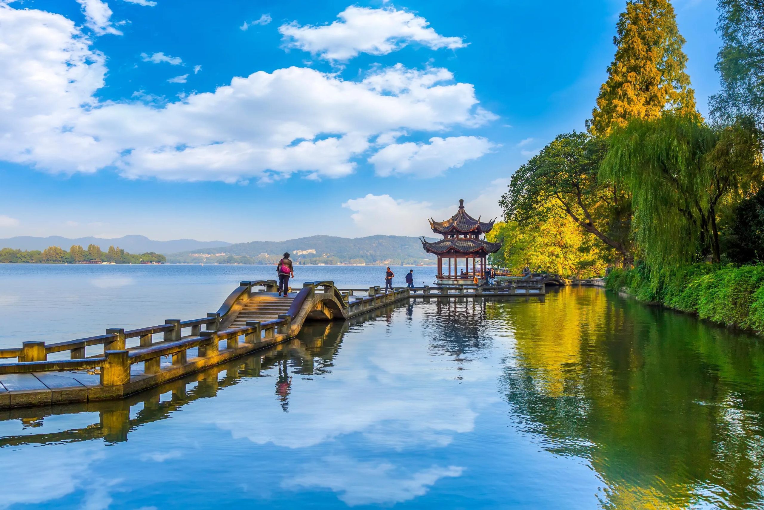杭州景点最好玩的排名，杭州游玩必去的十个最美地方(附2023年最新排行榜前十名单)