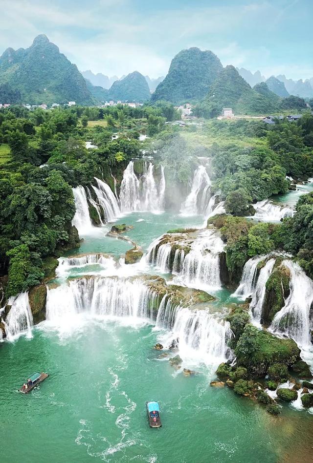 我国水流量最大的瀑布是(中国最美瀑布排名)插图2