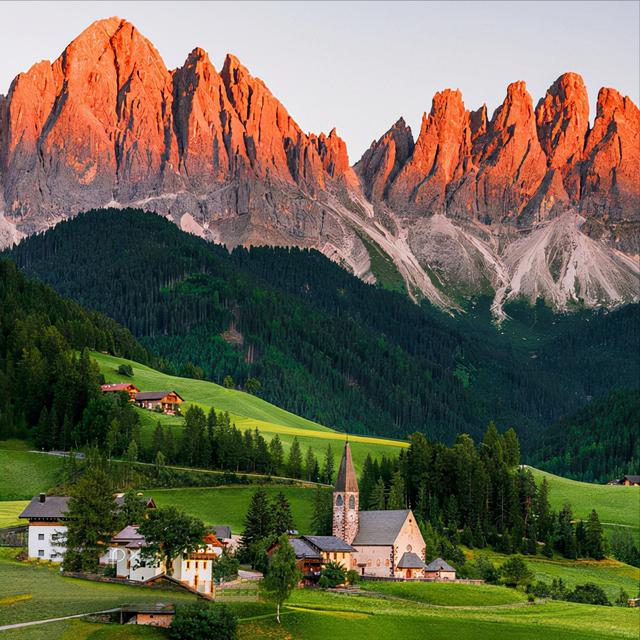 阿尔卑斯山是哪国的景点，法国十大旅游景点排行榜(附2023年最新排行榜前十名单)