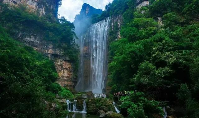 我国水流量最大的瀑布是(中国最美瀑布排名)插图6