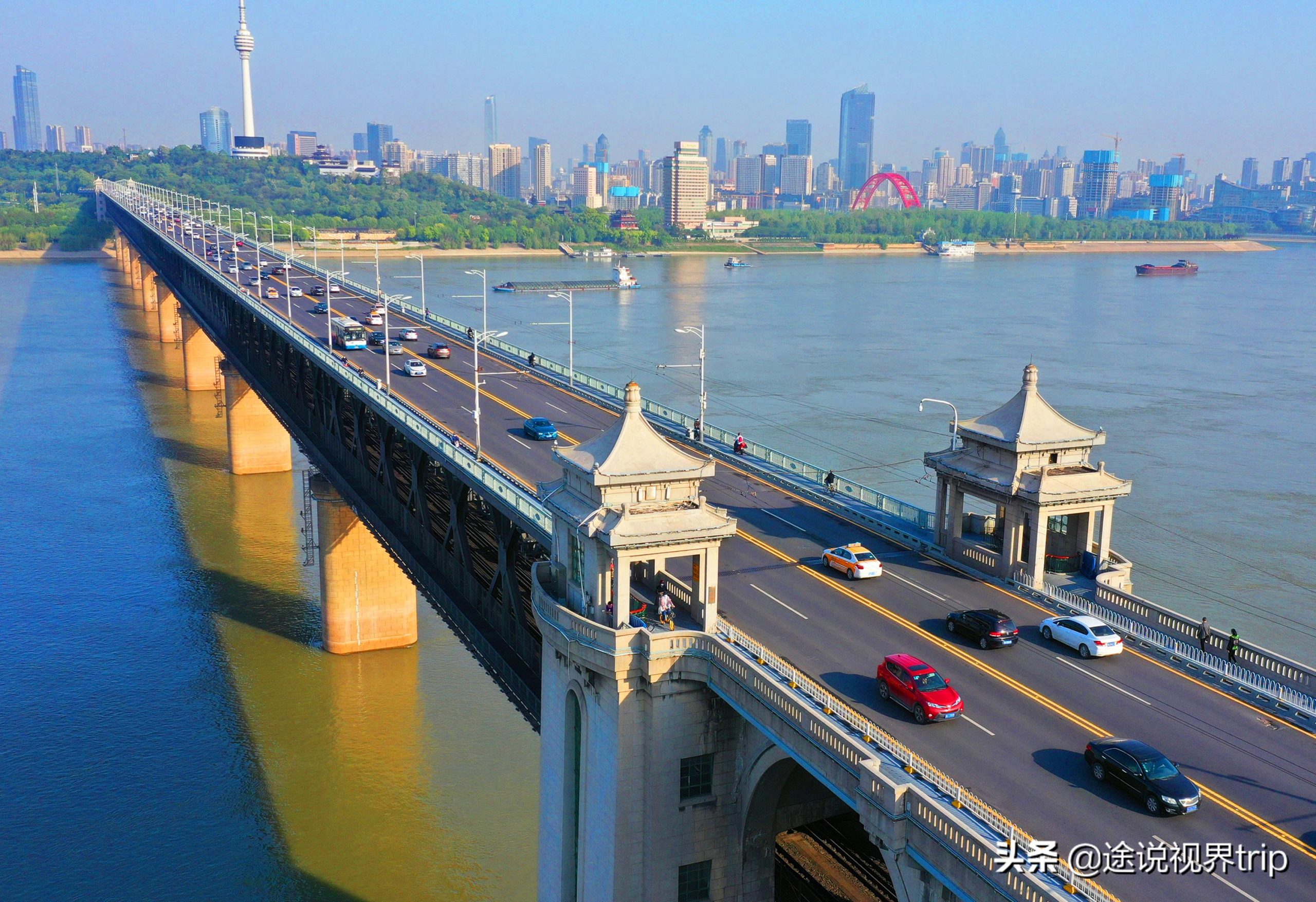 中国桥梁排名前十名，盘点中国十大超级桥梁工程(附2023年最新排行榜前十名单)