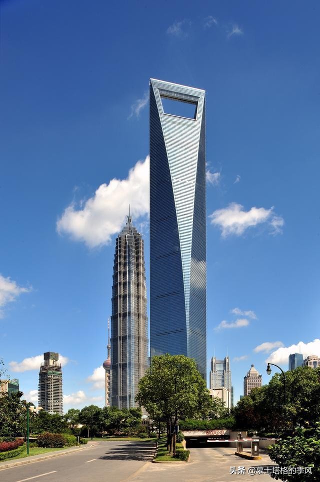 世界十大著名建筑(全球十大代表性奇特的摩天大楼)插图6