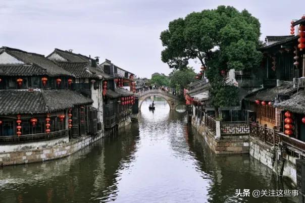 西塘和乌镇哪个更值得去，哪个景区更好玩(附2023年最新排行榜前十名单)
