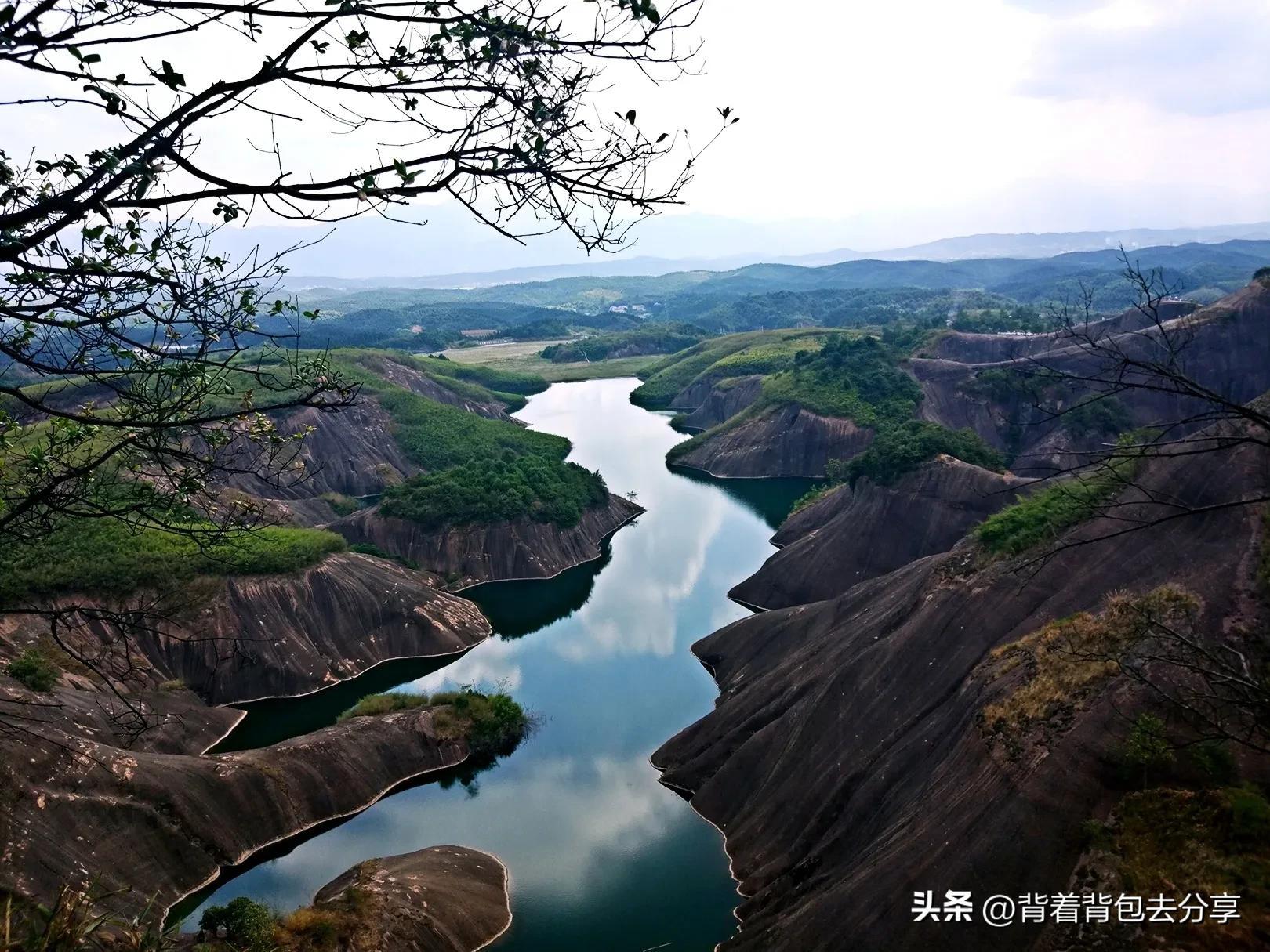 国内十大旅游景点排名(中国超震撼的十大自然景观)插图4