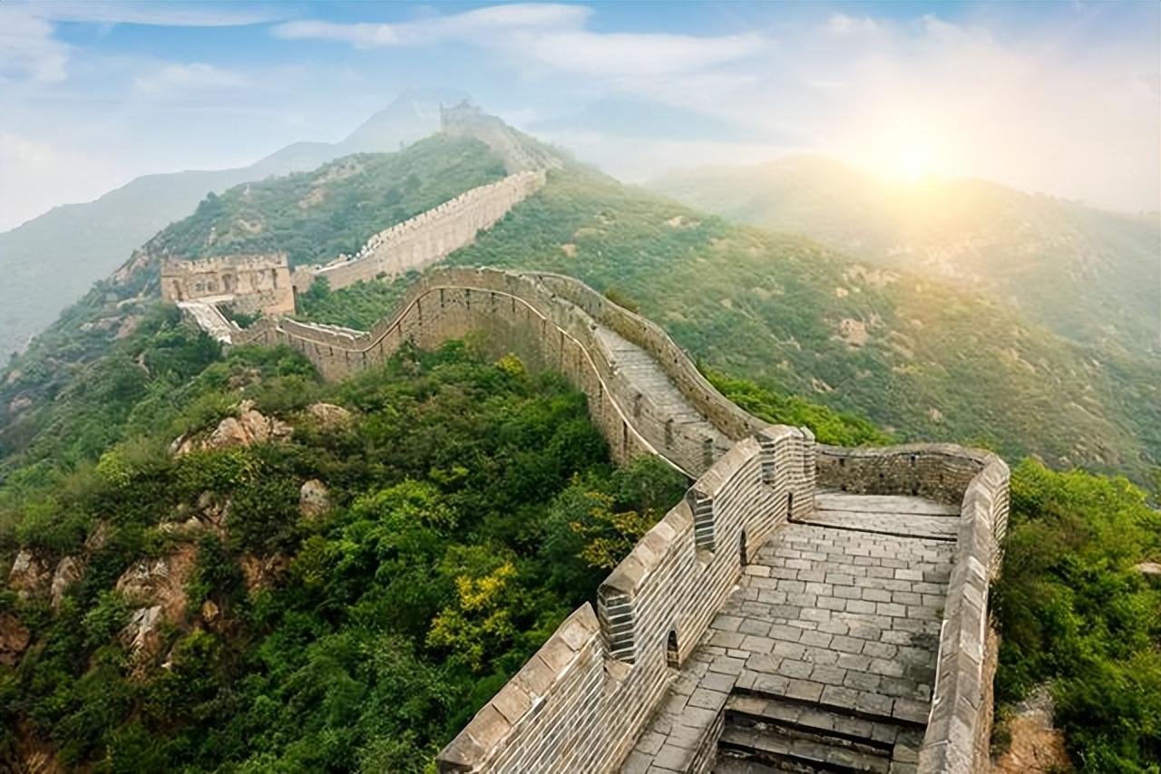 中国旅游必去十大景点(外国人眼中最美的10个旅游胜地)插图1