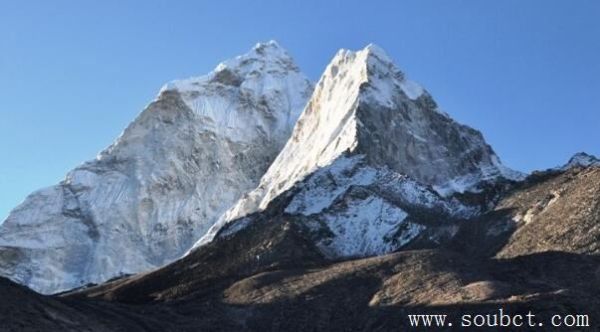 世界知名的十大山峰(世界最高的10座山峰)插图3