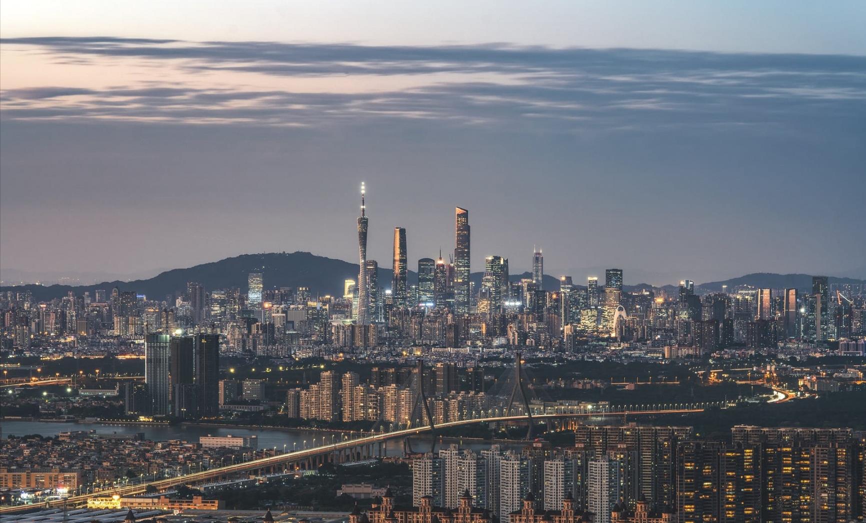 中国最高建筑10大排名(国内投入使用最高的十座建筑)插图1