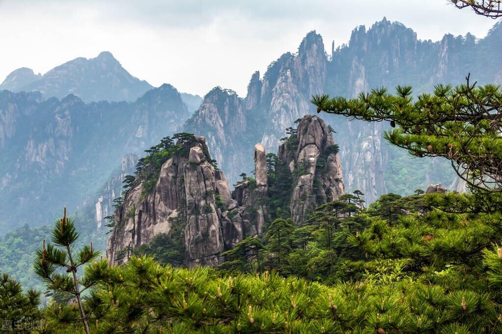 中国十大名山最新排名(国内10座最美的名山排行榜单)插图6
