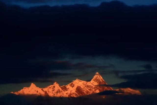 西藏最美雪山排名(西藏最神奇雪山)插图11