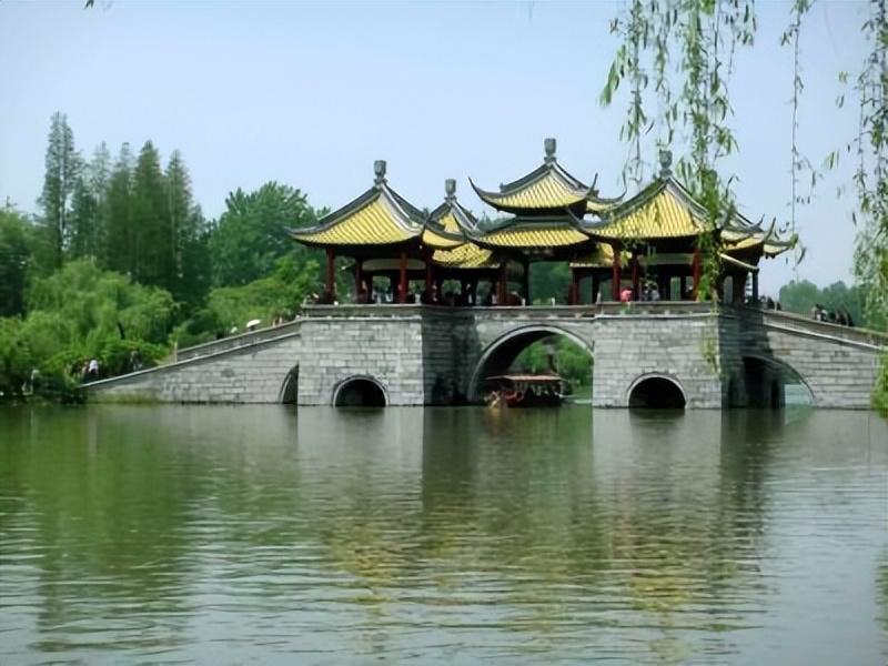 扬州旅游景点攻略，扬州自驾游最受欢迎的12个地方推荐(附2023年最新排行榜前十名单)