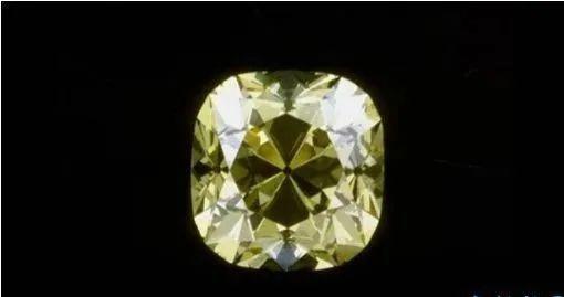 全球十大最昂贵的钻石(十大著名钻石项链)插图1