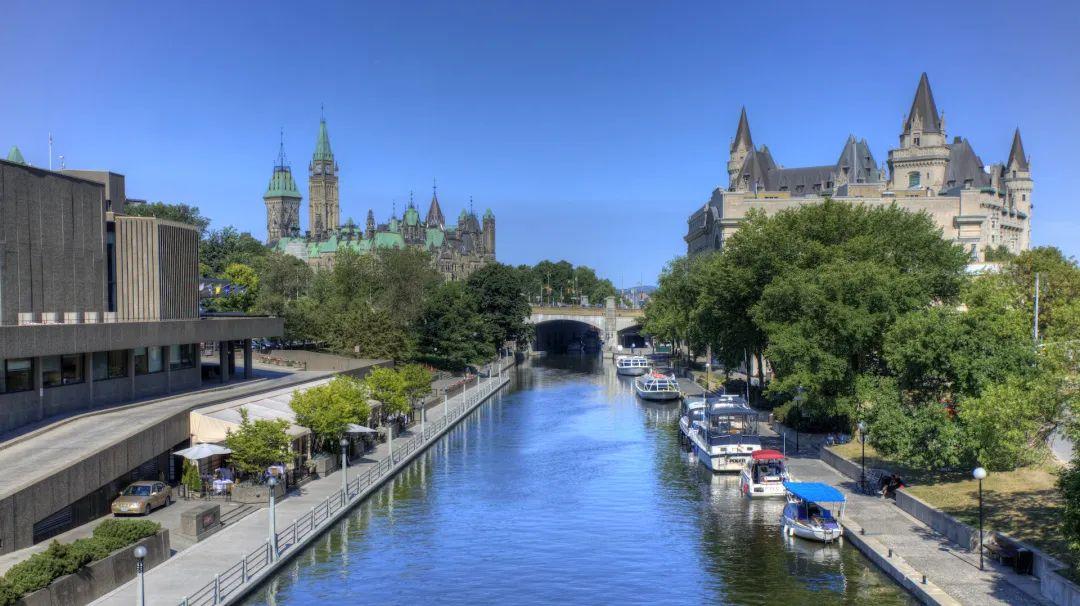 加拿大十大城市排名(加拿大生活质量最高的10大城市榜单)插图2
