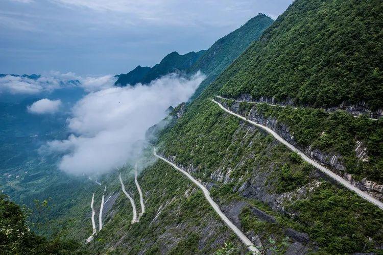 中国十大最美自驾公路(自驾10条风景绝美的公路)插图6