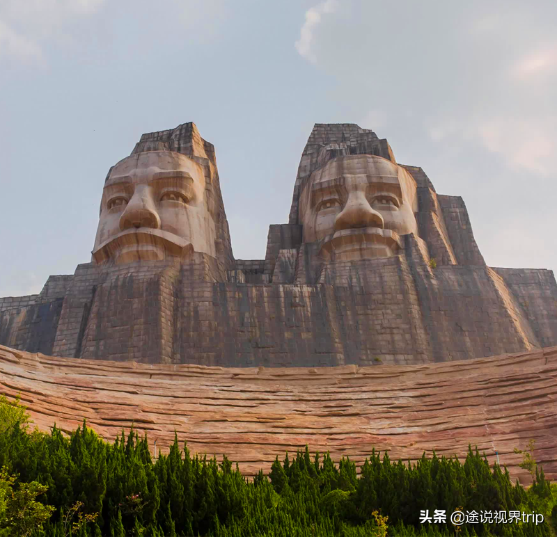 中国十大著名人物雕像(十大巨型人物雕塑盘点)插图4