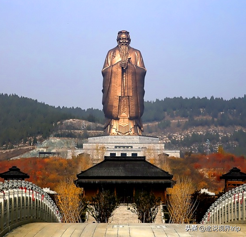 中国十大著名人物雕像(十大巨型人物雕塑盘点)插图1